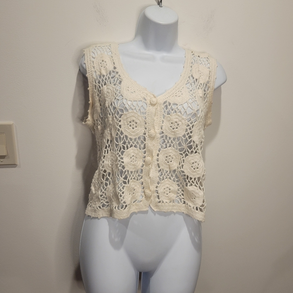 Jonathan martin size m cottagecore crotchet cream colored vest. Small flaw